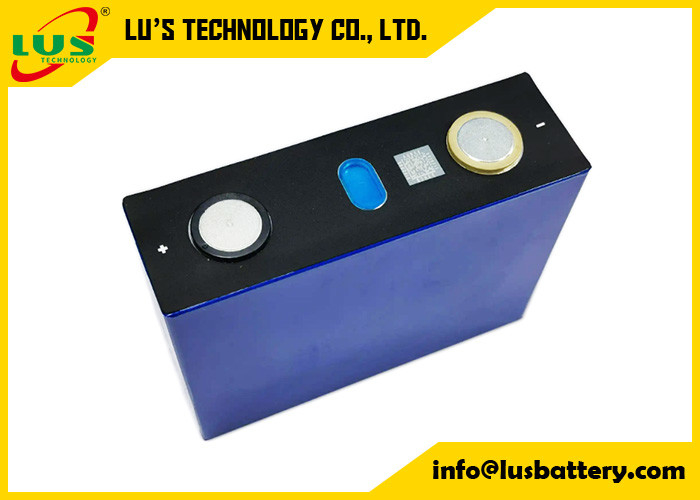 Lithiumzelle LiFePO4 Prismatische 3,2V 100Ah LiFepo4 Lithiumbatterie LFP Wiederaufladbare Batterie zur Speicherung von Solarenergie